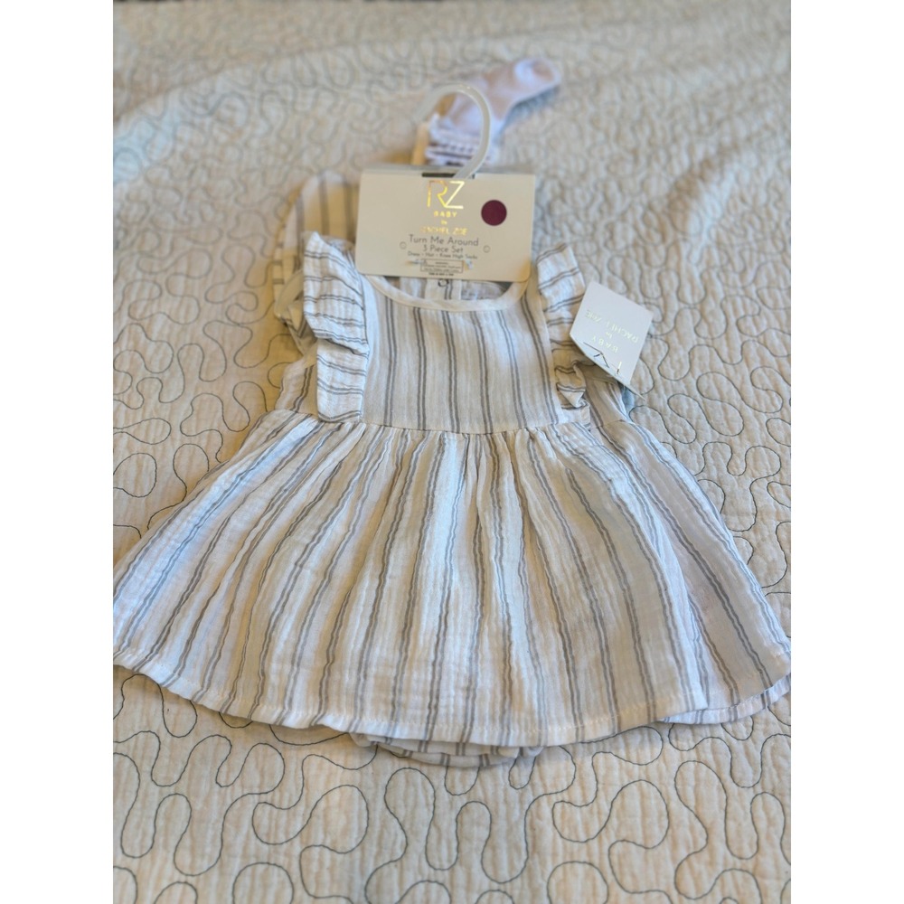 Rachel Zoe Baby 3 Piece Set Dress Hat Socks White Grey Striped 3/6 Months